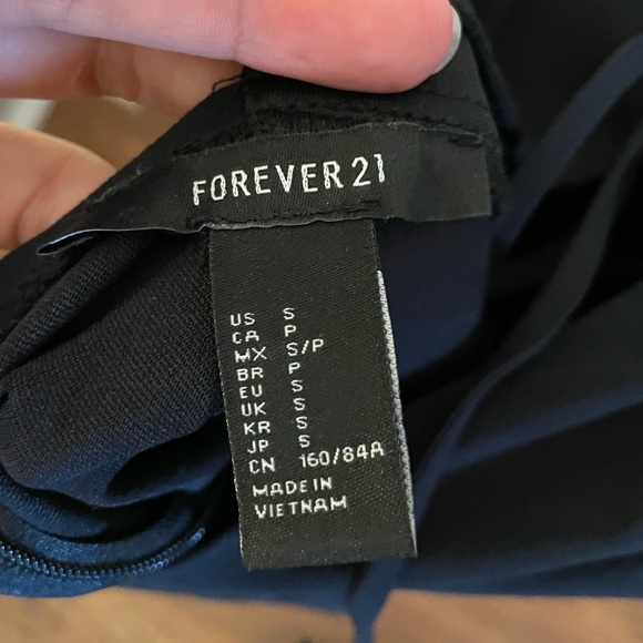 Black mini dress - Picture 5 of 5